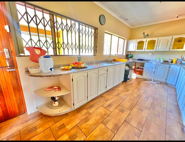 4 BEDROOM HOUSE FOR SALE IN SCOTTBURGH CENTRAL